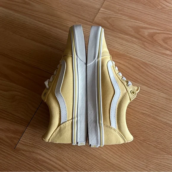 NEW Vans Old Skool Yellow Low Top Sneakers Women’s 8 - Picture 7 of 10